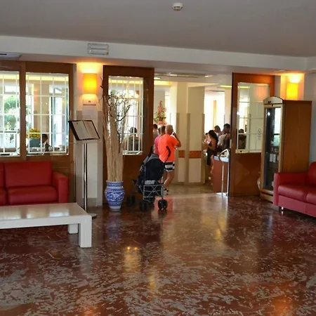 Отель Park Casimiro 4*