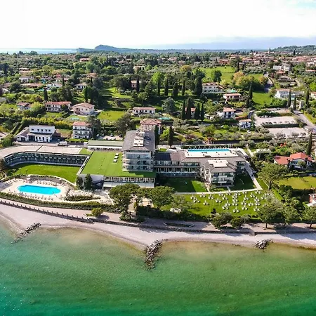 Park Casimiro Отель 4*